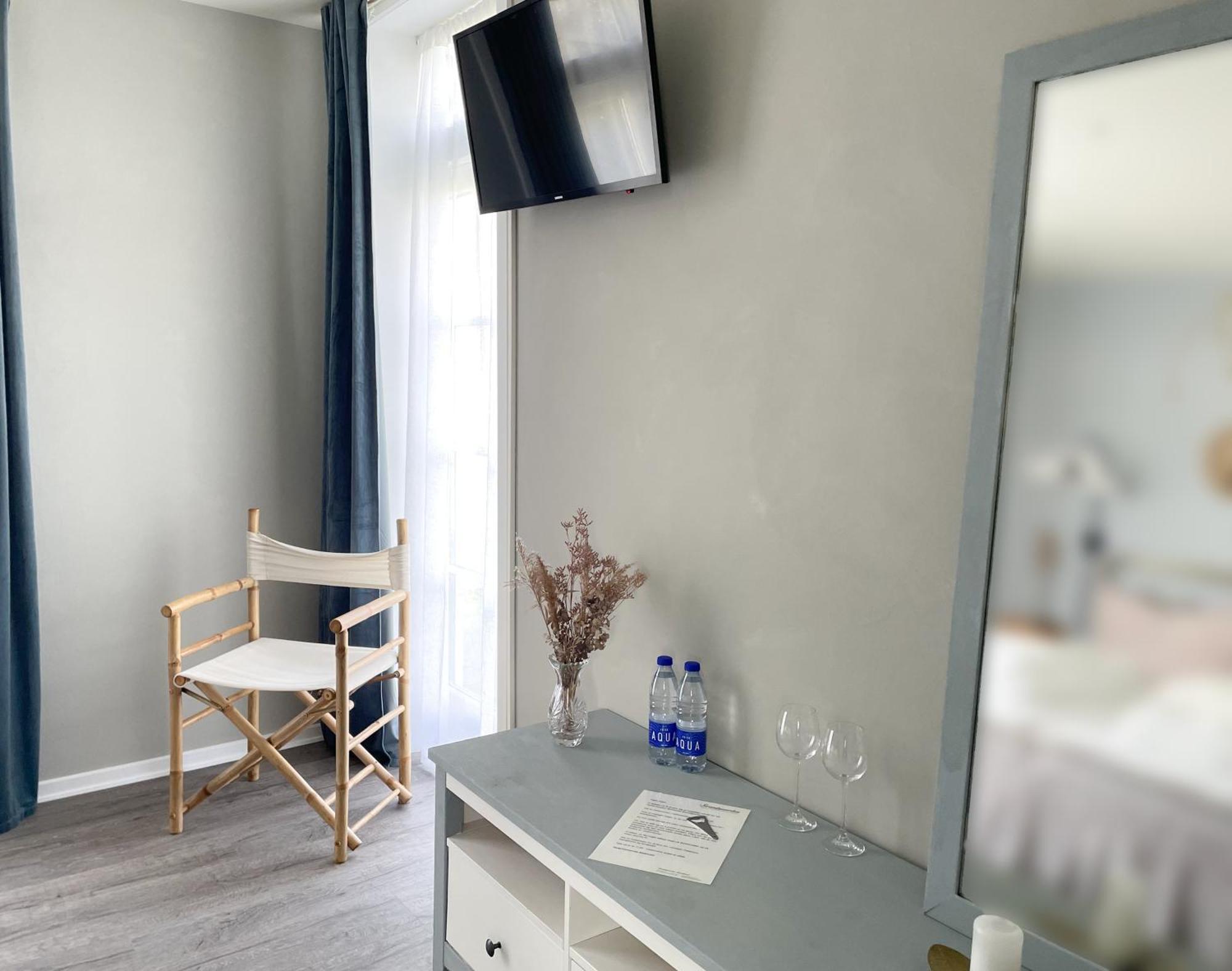 Hotel Strandgaarden Vesterø Havn Екстериор снимка