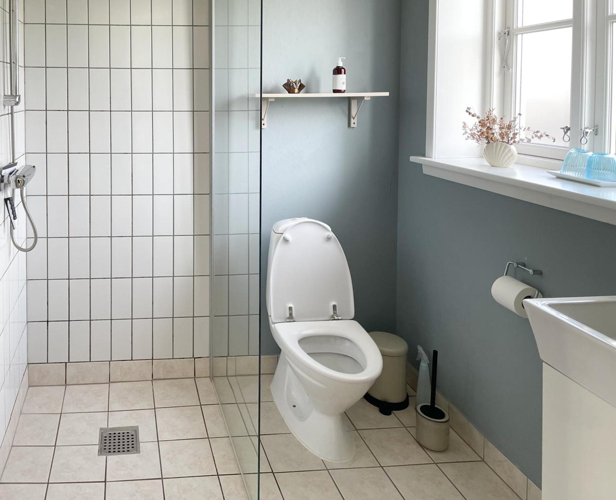 Hotel Strandgaarden Vesterø Havn Екстериор снимка