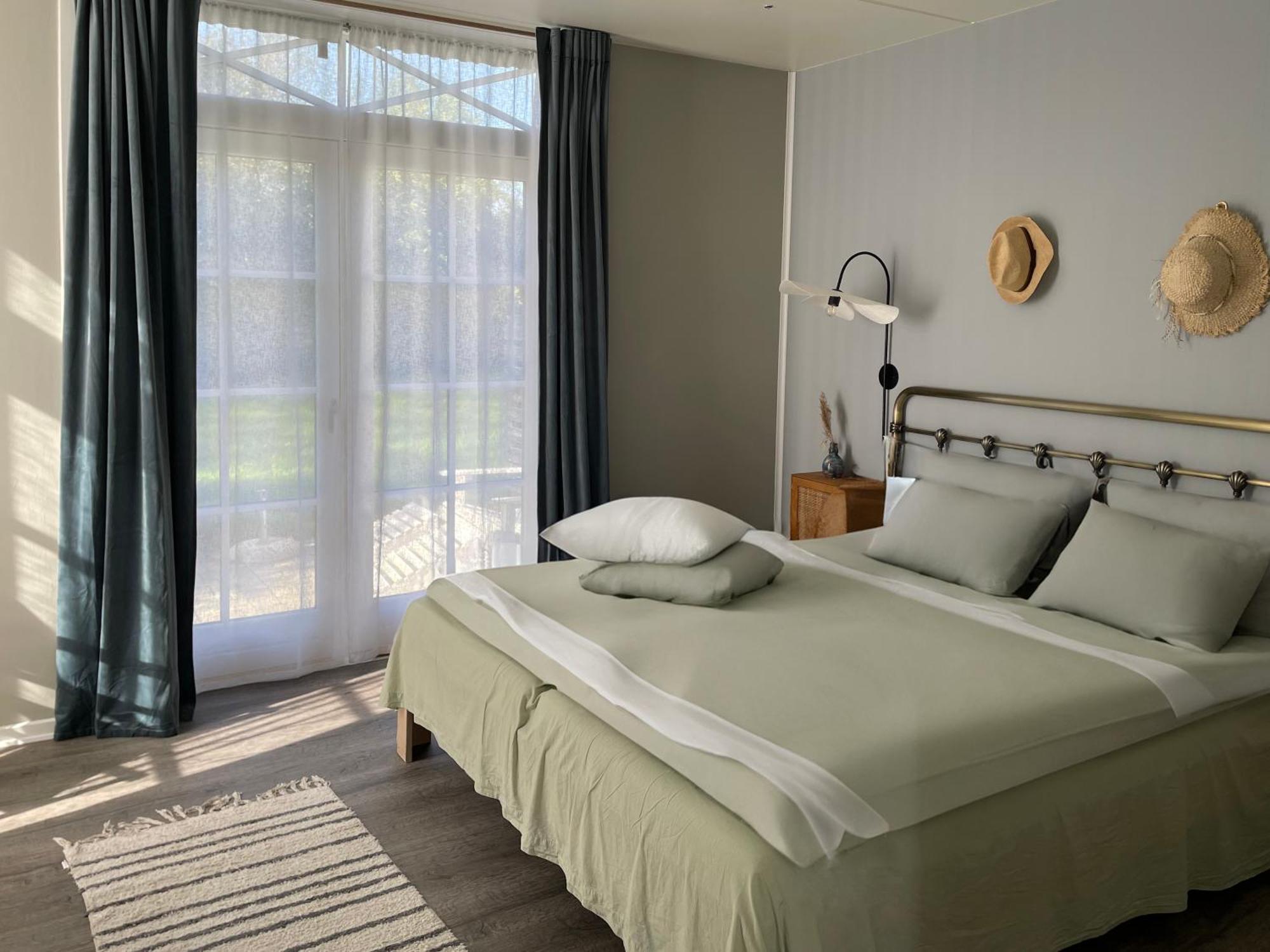 Hotel Strandgaarden Vesterø Havn Екстериор снимка