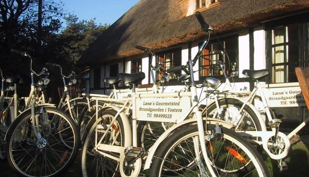 Hotel Strandgaarden Vesterø Havn Екстериор снимка